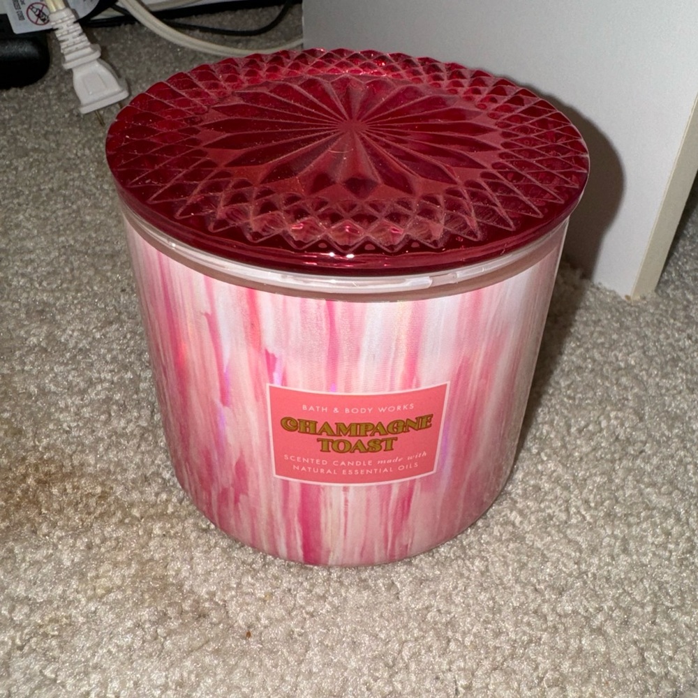 Bath & Body Works 3-wick Candle - Champagne Toast